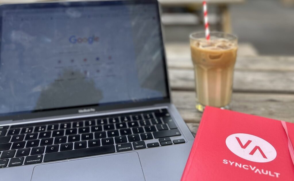 Unlocking Online Income: A Comprehensive Syncvault Review for Content Creators.